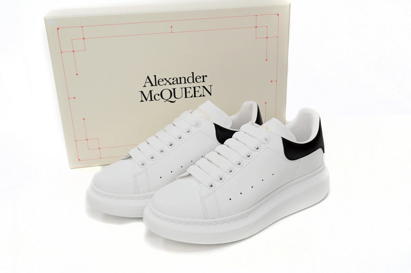 Alexander McQueen Oversize talón negro