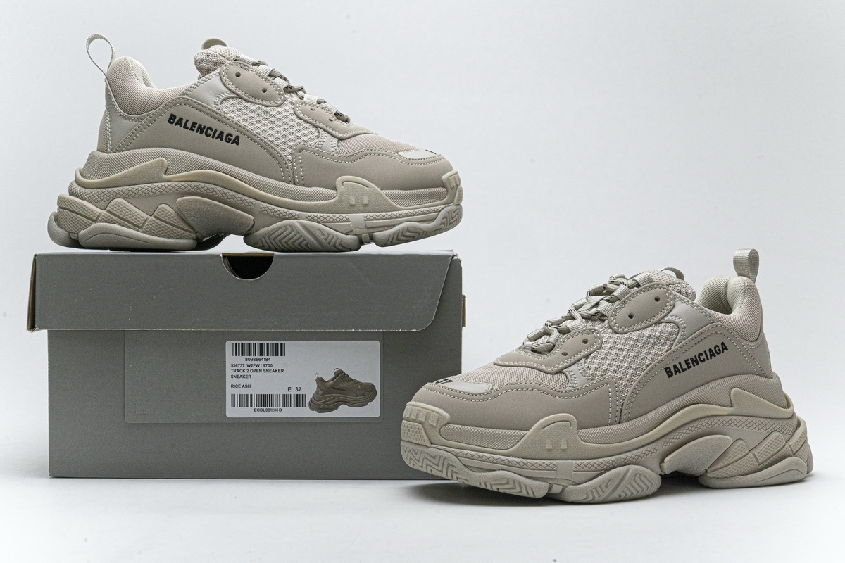 Balenciaga Triple S Rice Ash