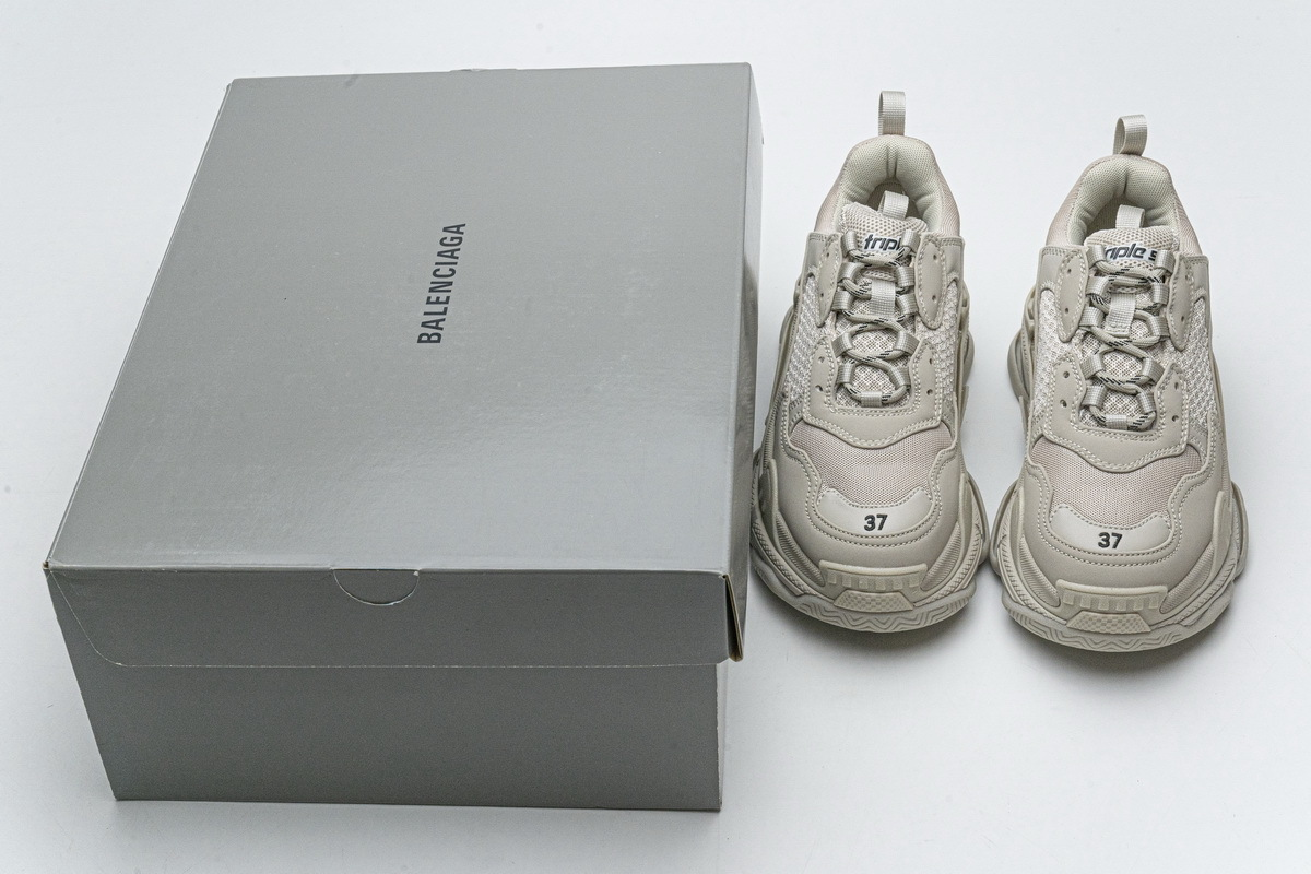 Balenciaga Triple S Rice Ash