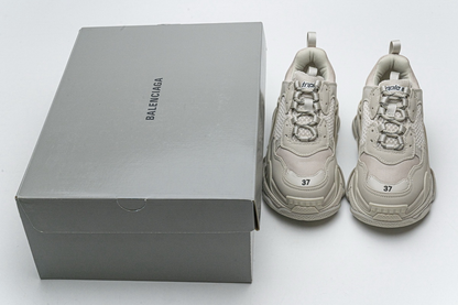 Balenciaga Triple S Rice Ash